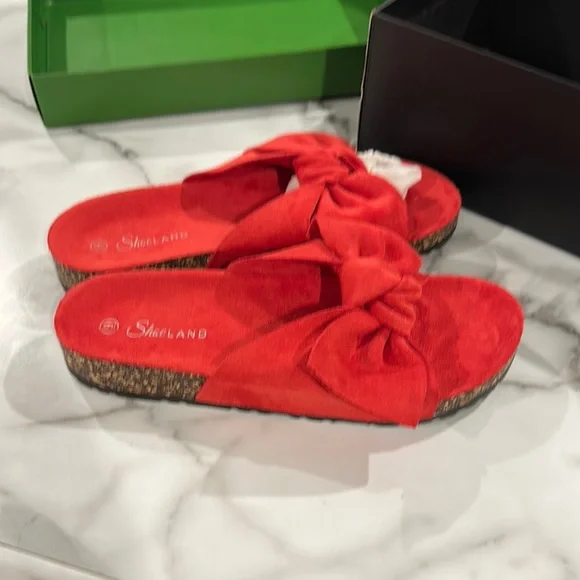 Red Bow Slip-On Sandals - Picture 2 of 3